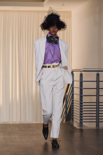 Look 26